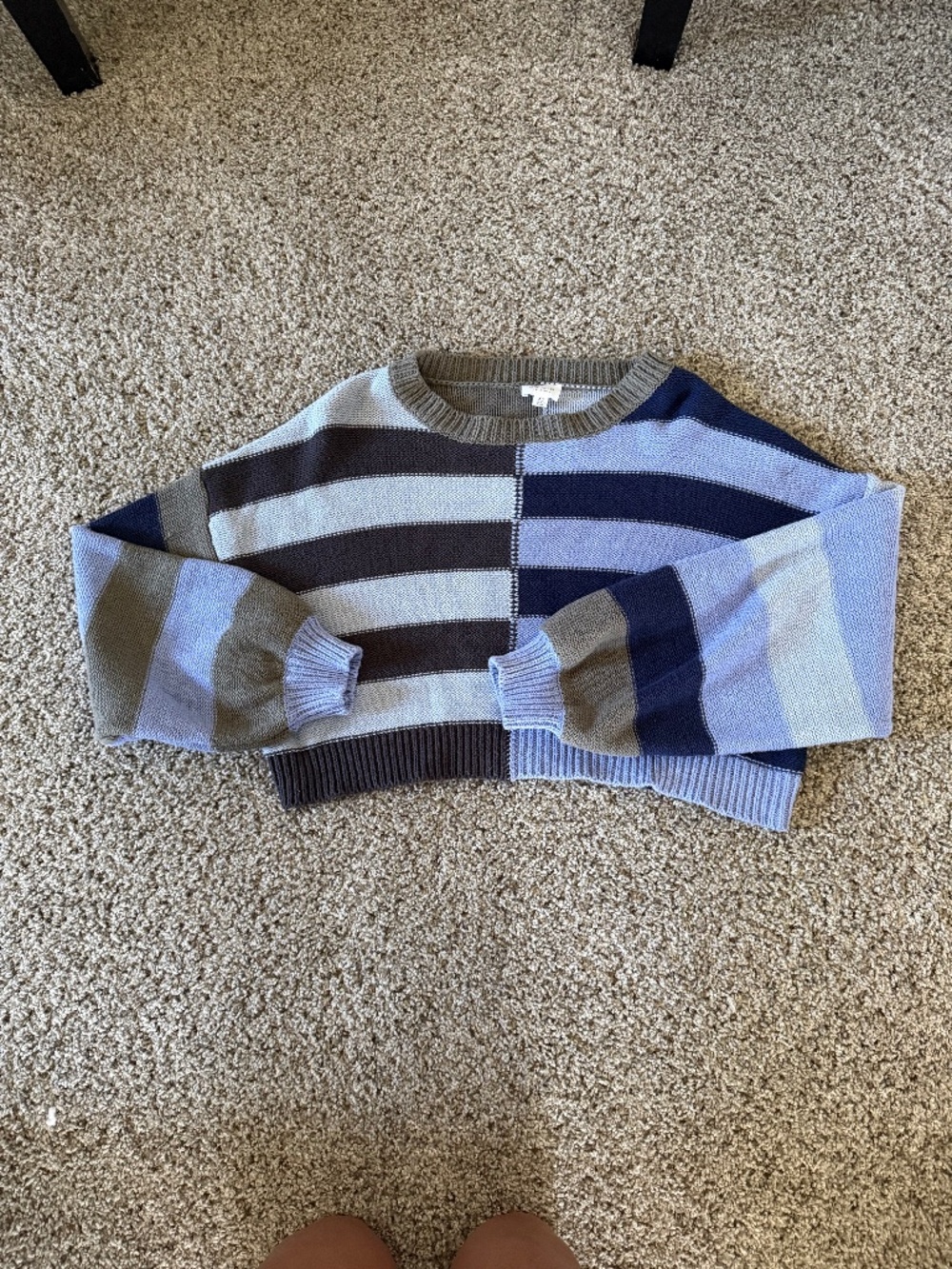 Le Lis cropped sweater XS